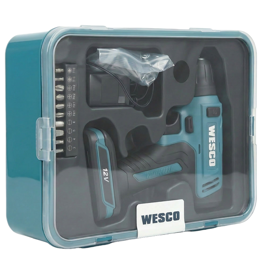 Taladro Wesco con el kit completo de accesorios que incluye cargador, soporte magnético, brocas HSS y set de 10 puntas de destornillador.