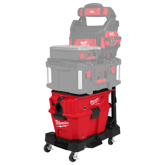 Aspirador Milwaukee M18 FUEL con base superior PACKOUT para cargar cajas de herramientas.