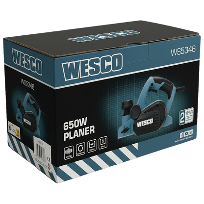 Selector manual de expulsión de virutas en el cepillo eléctrico Wesco WS5346, mostrando la salida doble reversible.