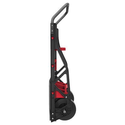 Sistema modular de almacenamiento Milwaukee PACKOUT montado en carro de 2 ruedas.