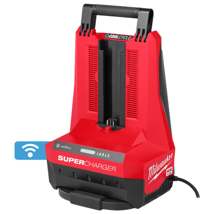 Super cargador Milwaukee MX FUEL MXF SC de 12A para baterias de litio.