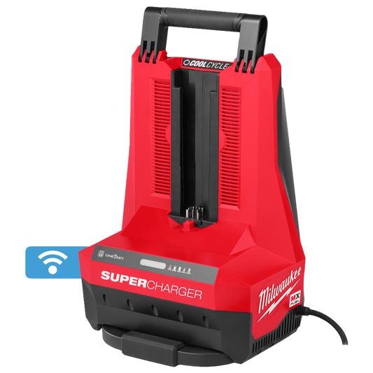 Super cargador Milwaukee MX FUEL MXF SC de 12A para baterias de litio.