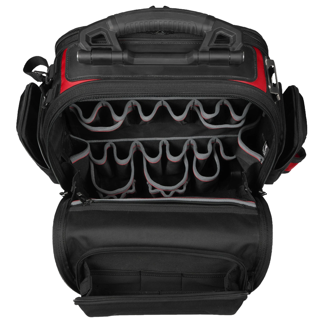 Mochila portaherramientas de tejido balistico Milwaukee PACKOUT con correas acolchadas.
