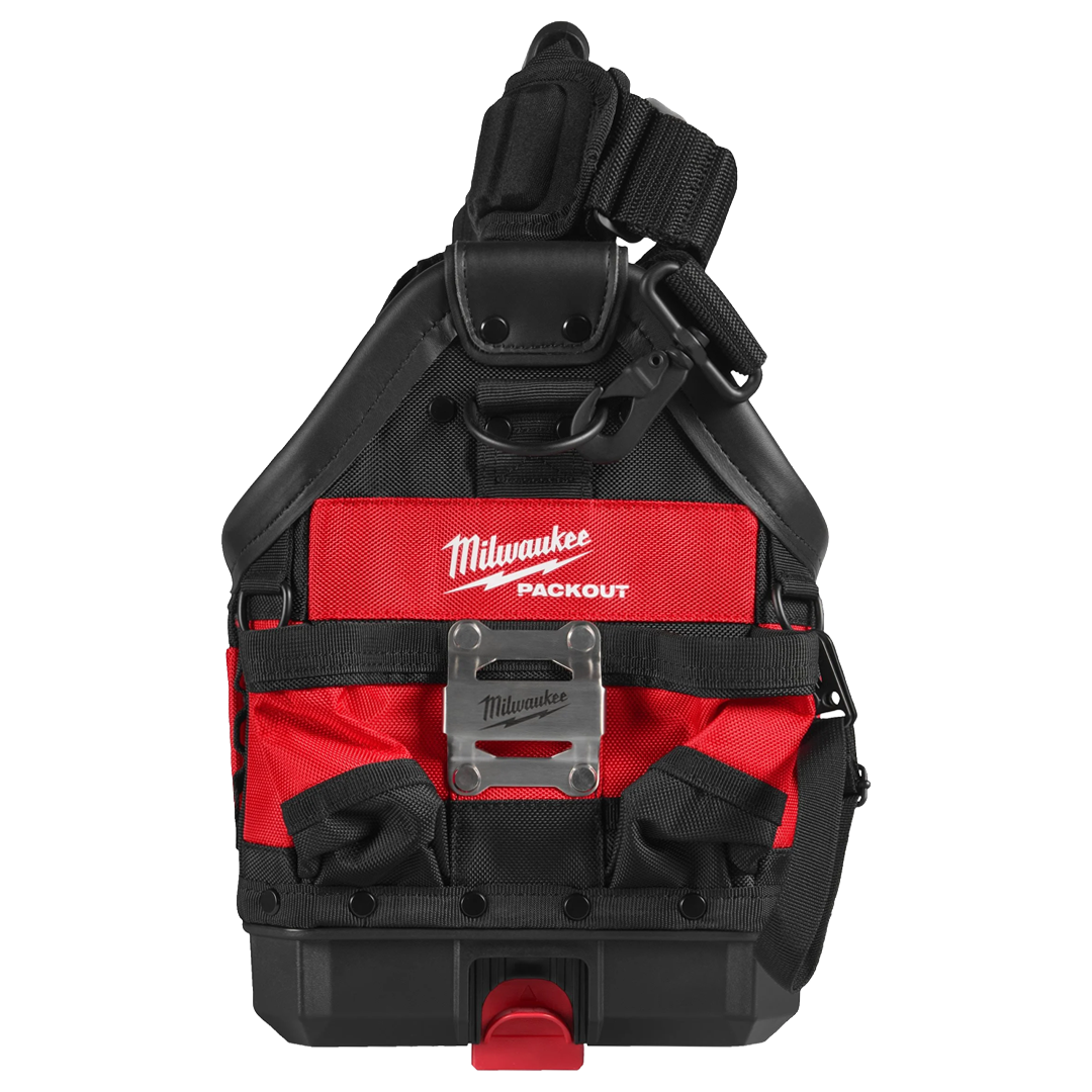 Detalle de los compartimentos y la compatibilidad modular PACKOUT de Milwaukee.