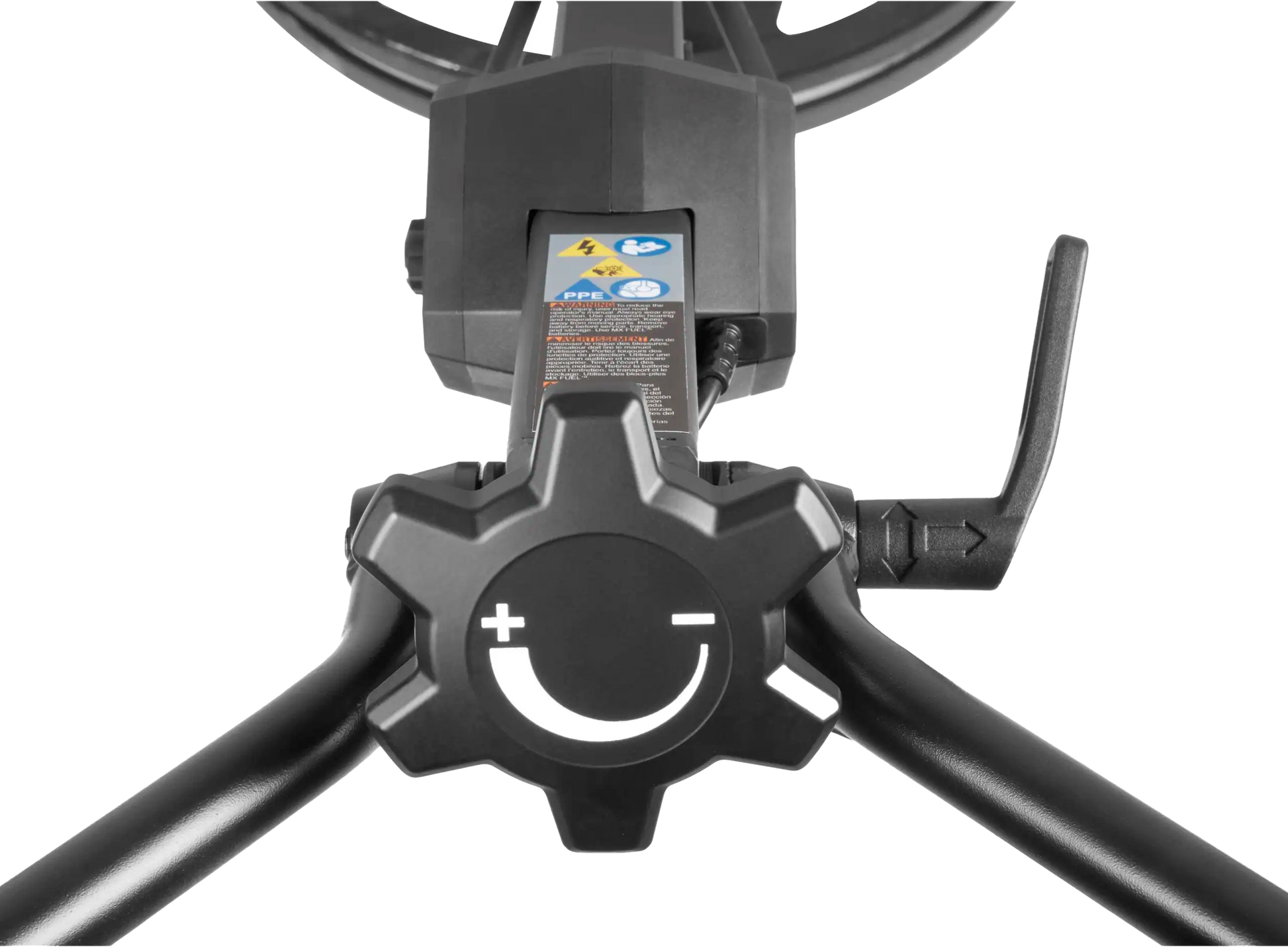 Detalle del acelerador ergonómico y selector de ángulo de palas en fratasadora Milwaukee