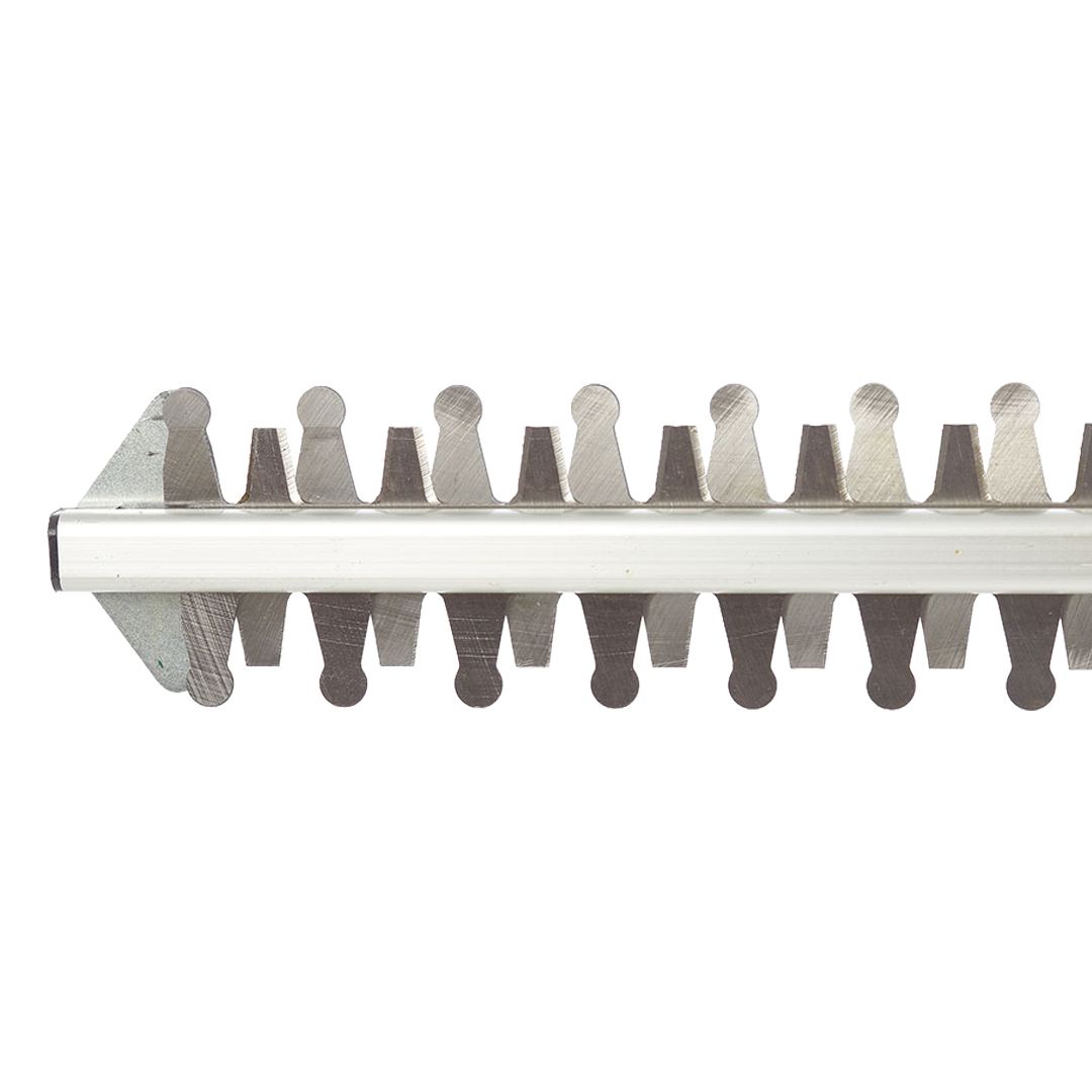 Detalle de las cuchillas reforzadas de 550 mm y separación de 20 mm del cortasetos Anova.