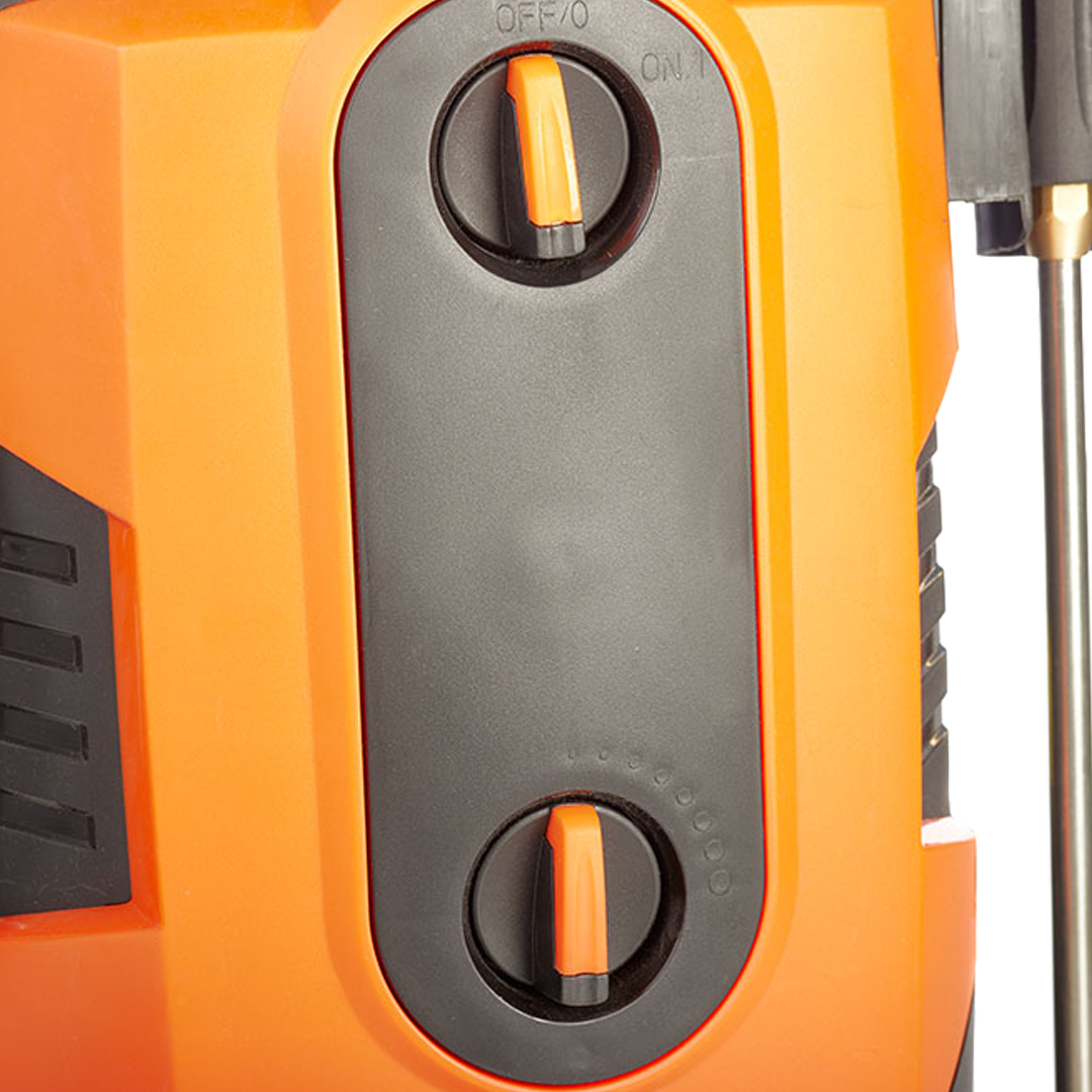 Vista frontal de la hidrolimpiadora autoaspirante Anova H1350 de 16 kg.