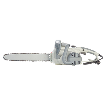 Detalle del motor eléctrico de 2200W y empuñadura ergonómica de la motosierra.