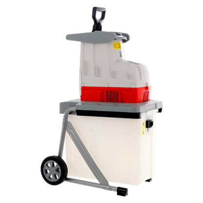 Detalle de la tolva de alimentación y motor de 3000W del biotriturador