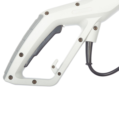 Detalle del motor eléctrico de 750W y empuñadura de control de la podadora.