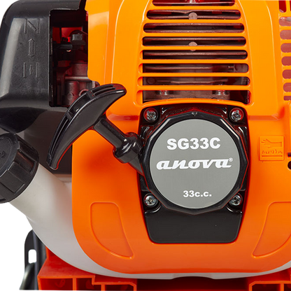 Detalle del motor de 2 tiempos y sistema de arranque del soplador Anova.
