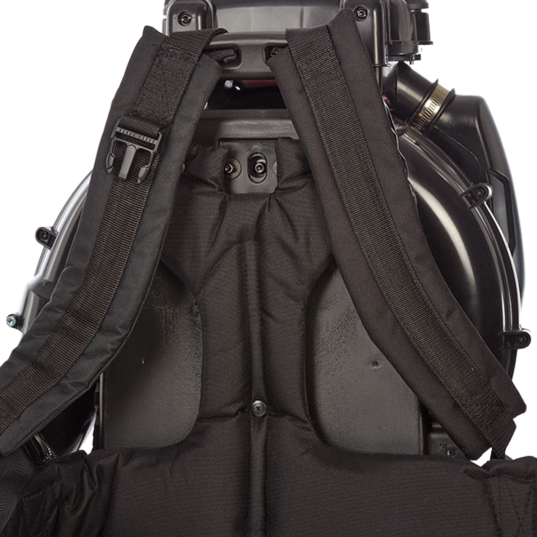 Vista trasera del arnés ergonómico tipo mochila para soplador Anova SG76C.